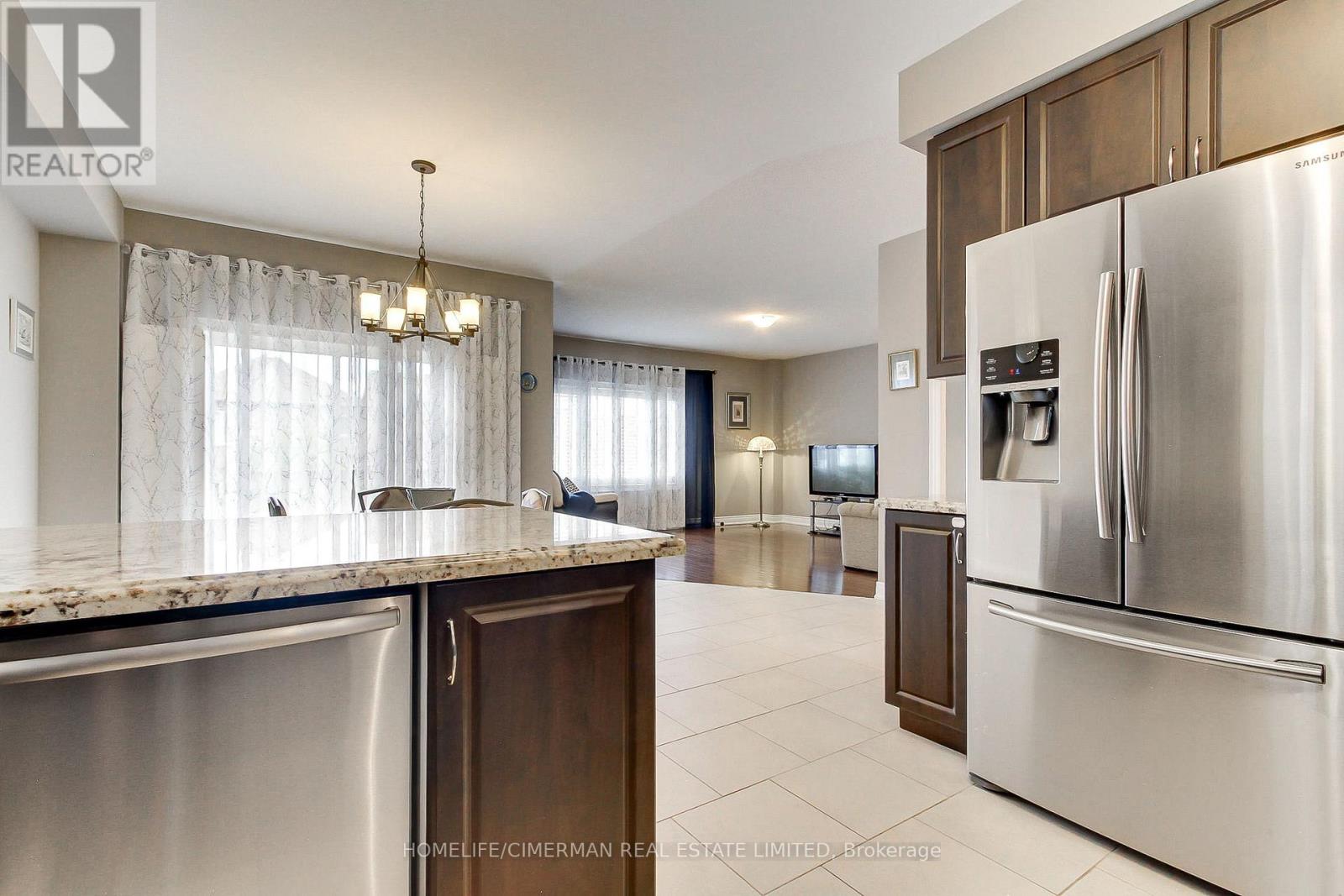 88 Chelsea Crescent, Bradford West Gwillimbury, Ontario  L3Z 0J7 - Photo 12 - N13459408