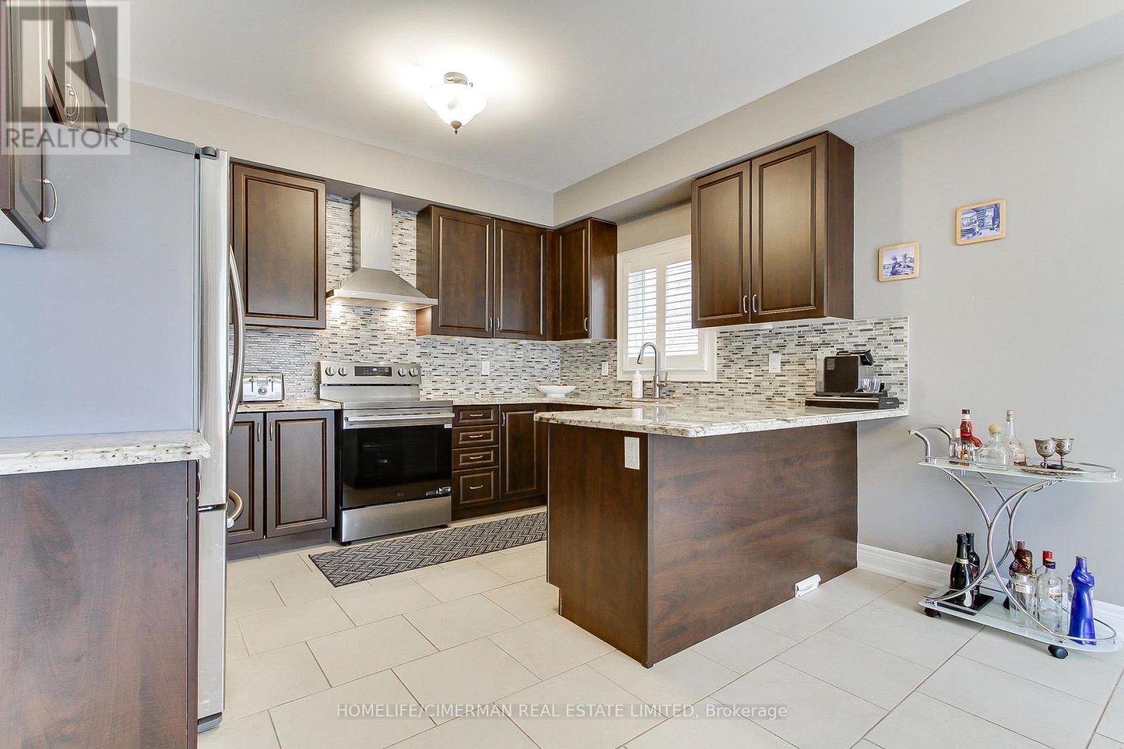 88 Chelsea Crescent, Bradford West Gwillimbury, Ontario  L3Z 0J7 - Photo 9 - N13459408