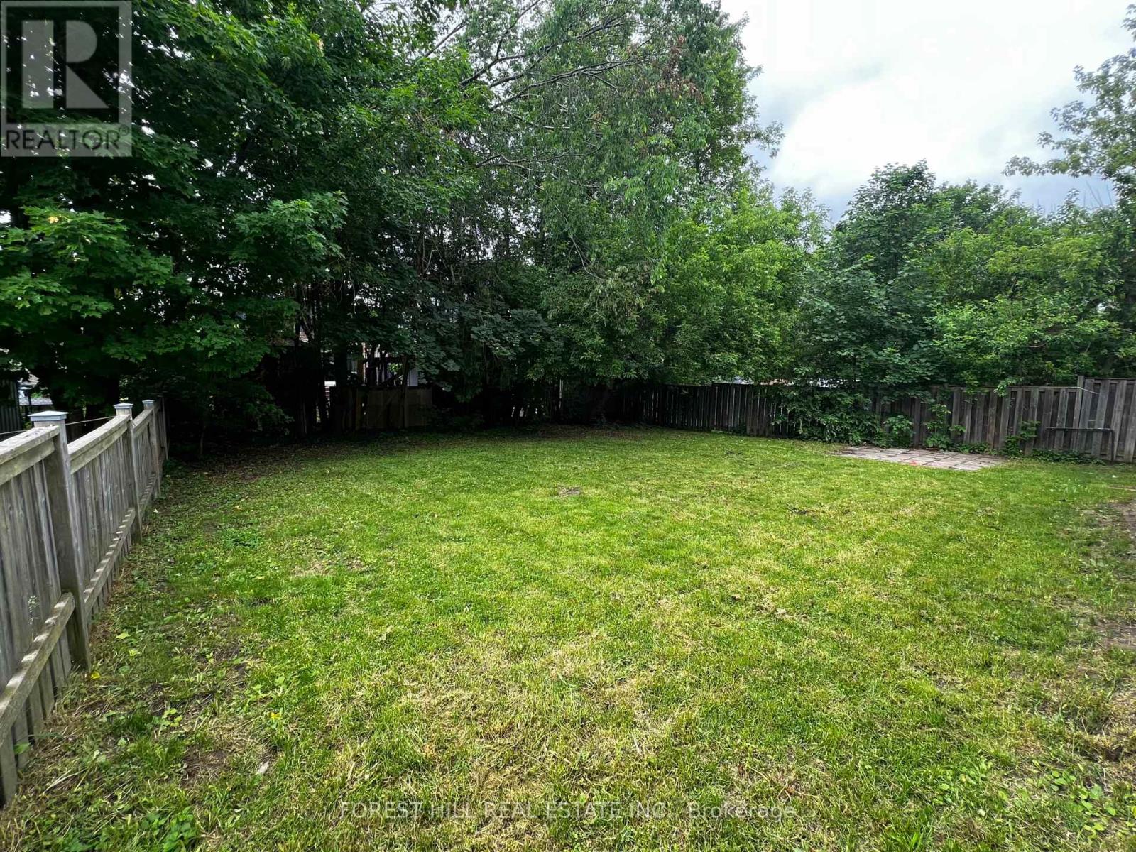 Upper - 244 St Vincent Street, Barrie (Wellington), Ontario  L4M 3Z8 - Photo 19 - S13459426