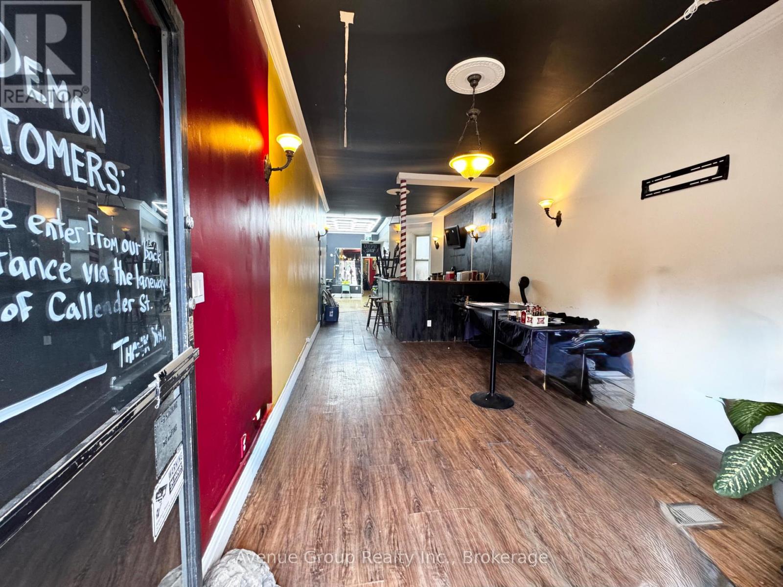 1612 Queen Street W, Toronto, Ontario M6R 1A8 - Photo 4 - W13459418