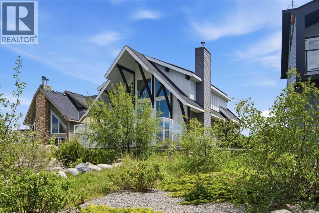 505 Cottageclub Bay, Rural Rocky View County, Alberta  T4C 0A2 - Photo 3 - A2320299