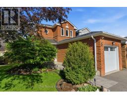 5 TEDDINGTON CRESCENT, Whitby, Ontario