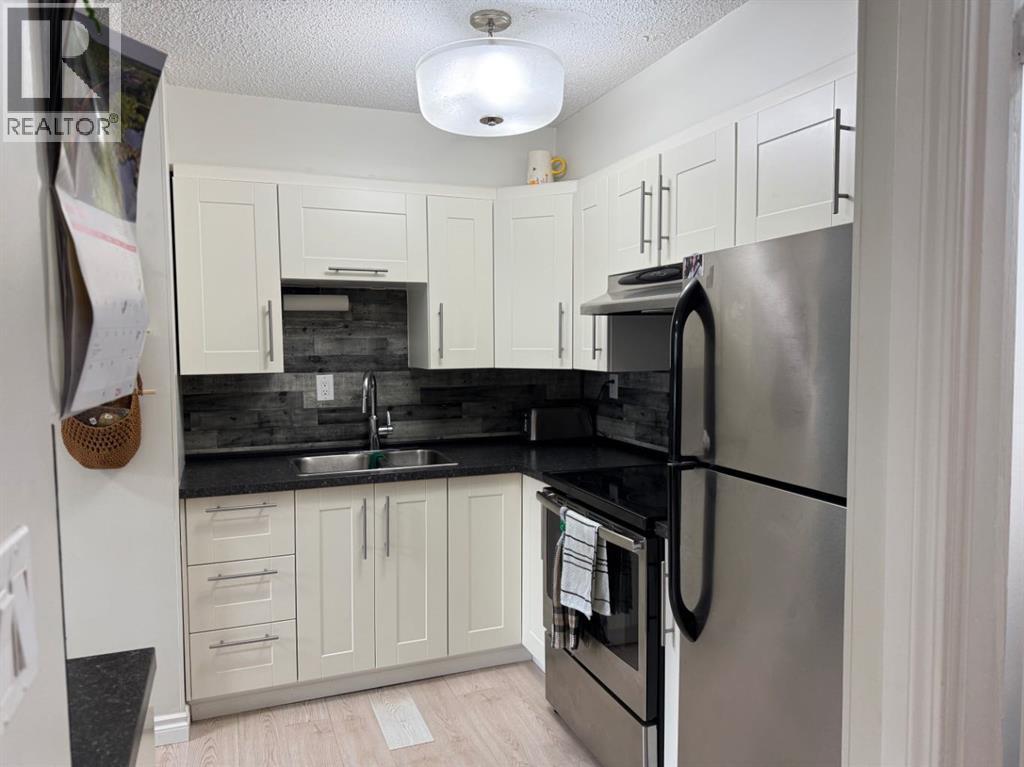 21, 110 Tamarack Avenue, Hinton, Alberta T7V 1C5 - Photo 5 - A2320522