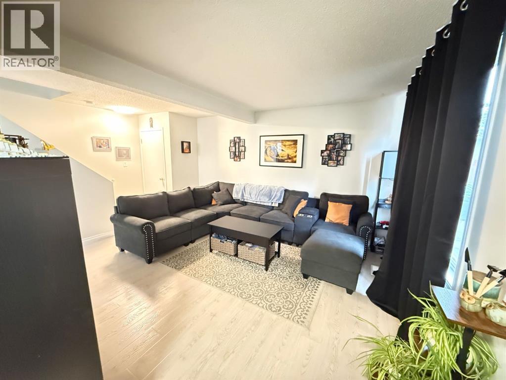 21, 110 Tamarack Avenue, Hinton, Alberta T7V 1C5 - Photo 8 - A2320522