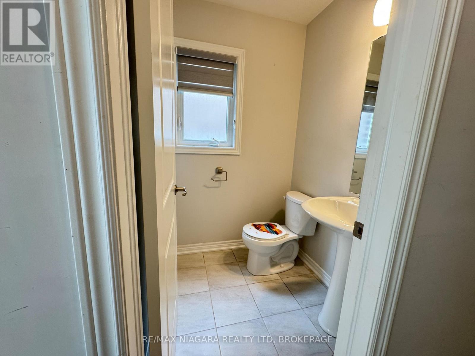 93 Sunflower Place, Welland, Ontario  L3C 0H8 - Photo 8 - X13443464
