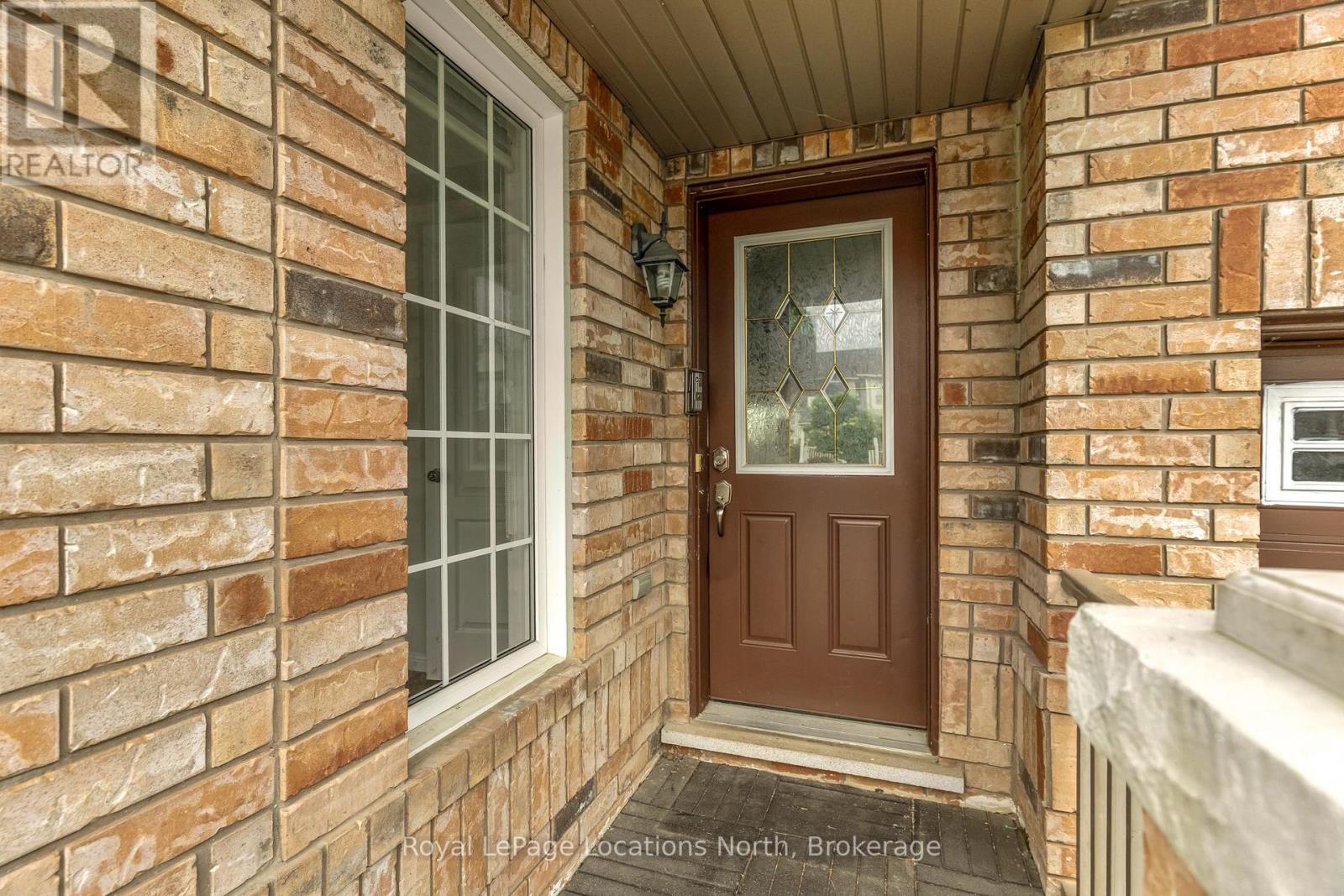 16 Ferris Lane, New Tecumseth, Ontario  L9R 0H9 - Photo 3 - N13459458