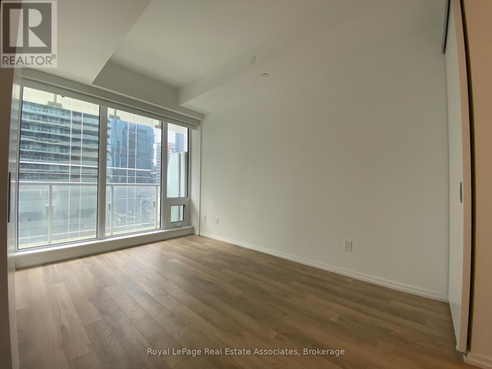 1207 - 197 Yonge Street, Toronto, Ontario  M5B 0C1 - Photo 7 - C13459498