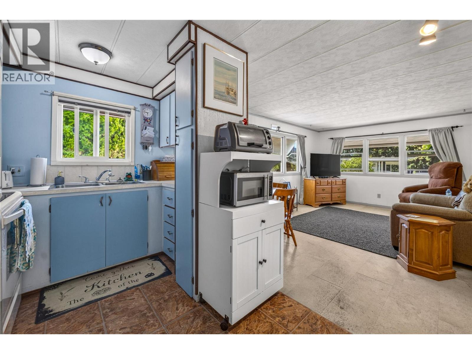197 Dauphin Avenue Unit# 32, Penticton, British Columbia  V2A 3S3 - Photo 5 - 10391924