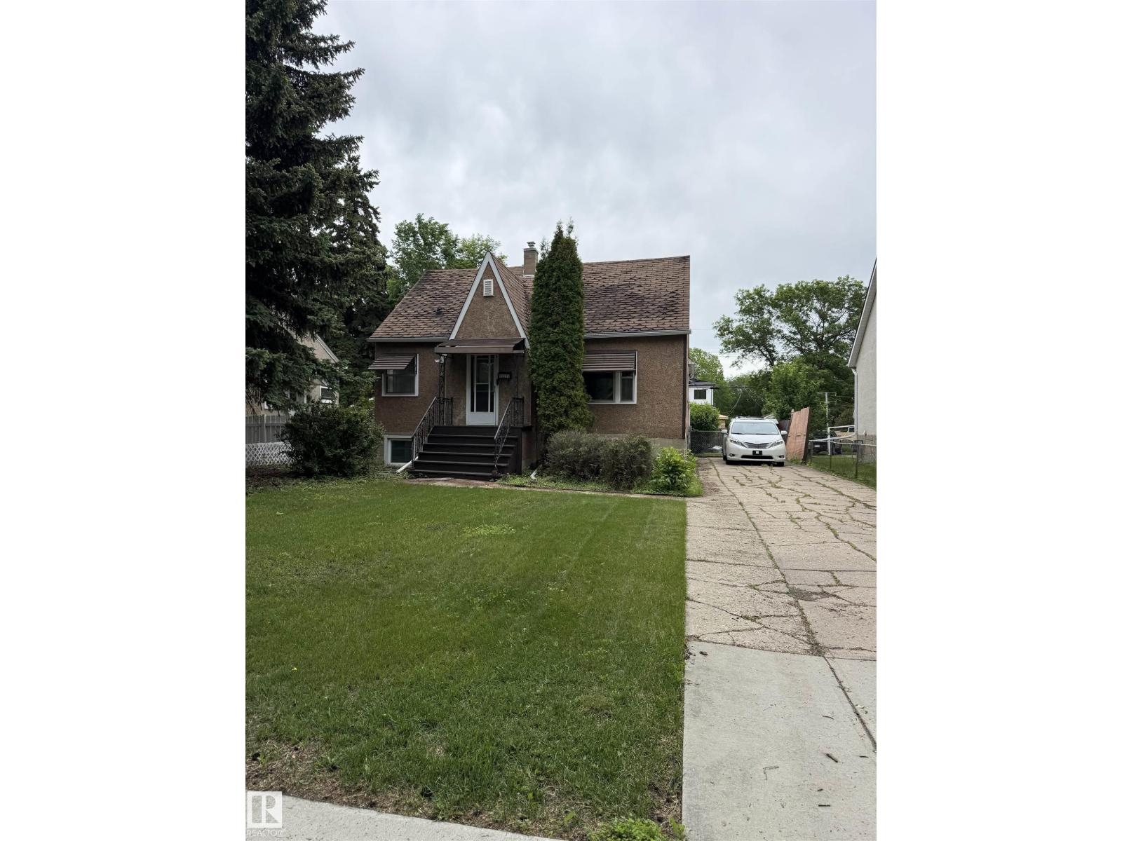 12215 103 ST NW, Edmonton, Alberta
