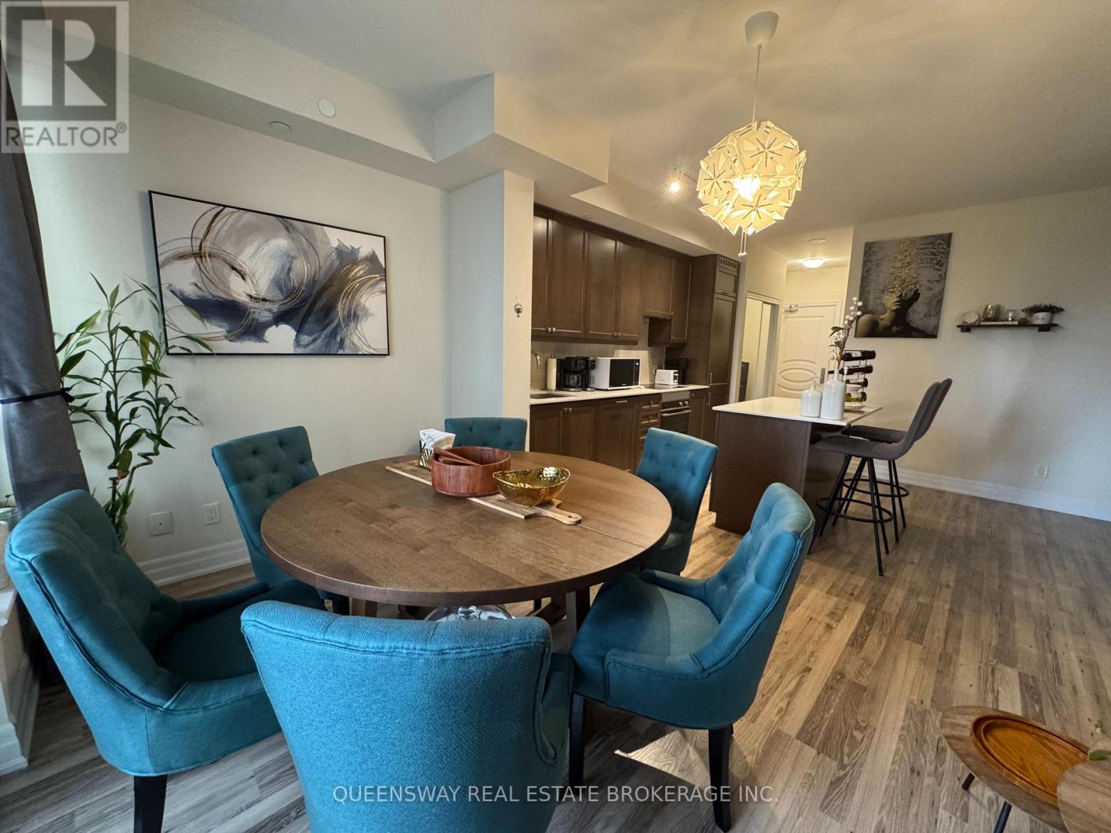 401 - 9075 Jane Street, Vaughan (Concord), Ontario  L4K 0L7 - Photo 4 - N13459456