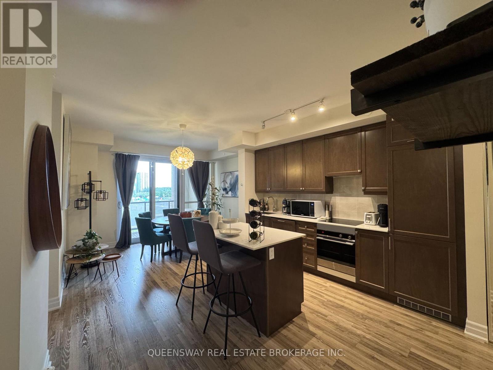 401 - 9075 Jane Street, Vaughan (Concord), Ontario  L4K 0L7 - Photo 8 - N13459456