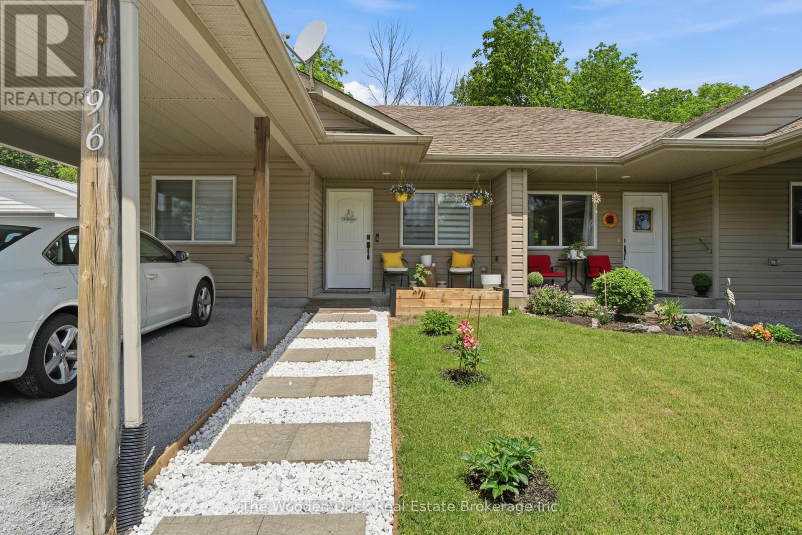 96 Livingstone Avenue W, Centre Hastings, Ontario  K0K 2K0 - Photo 2 - X13043128