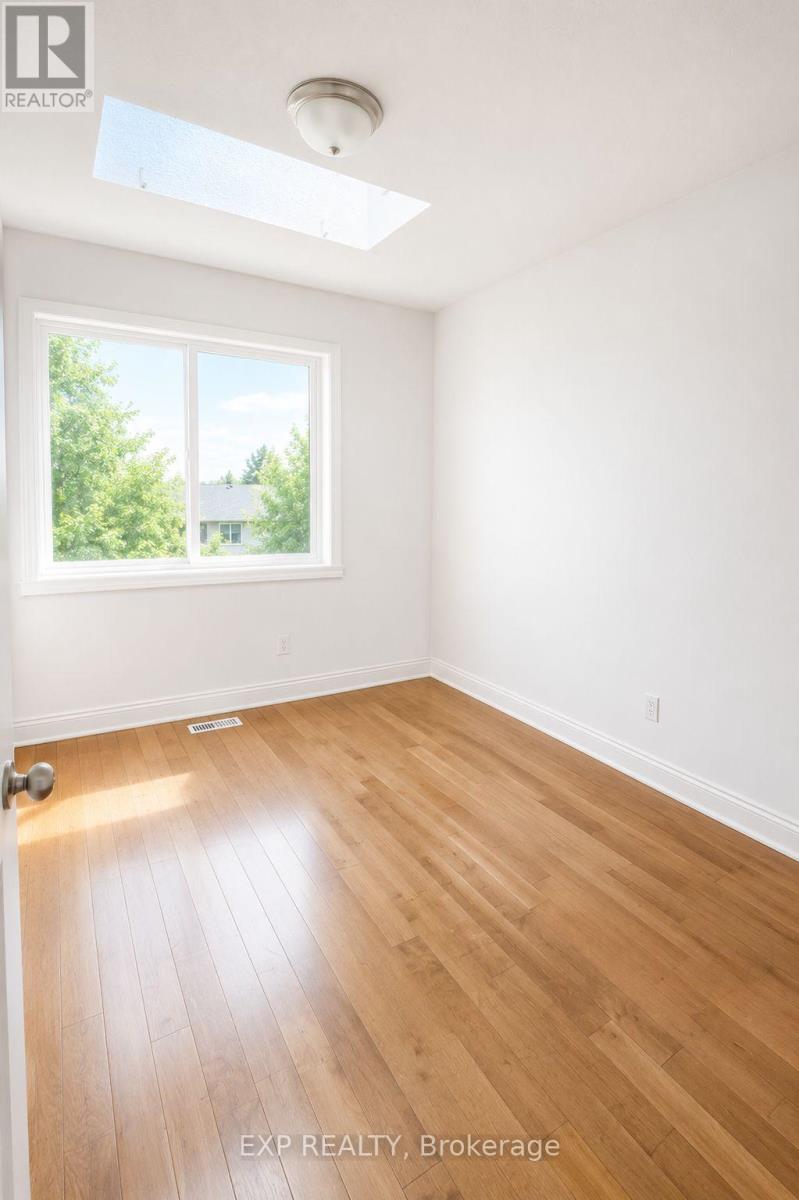 E - 3005 Islington Avenue W, Toronto, Ontario  M9L 2K9 - Photo 12 - W13459464
