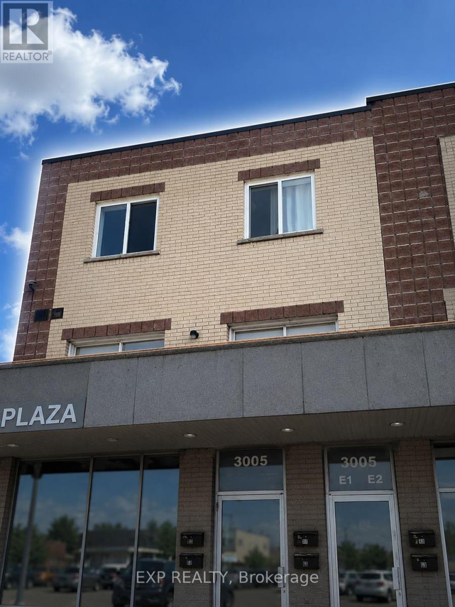 E - 3005 Islington Avenue W, Toronto, Ontario  M9L 2K9 - Photo 3 - W13459464