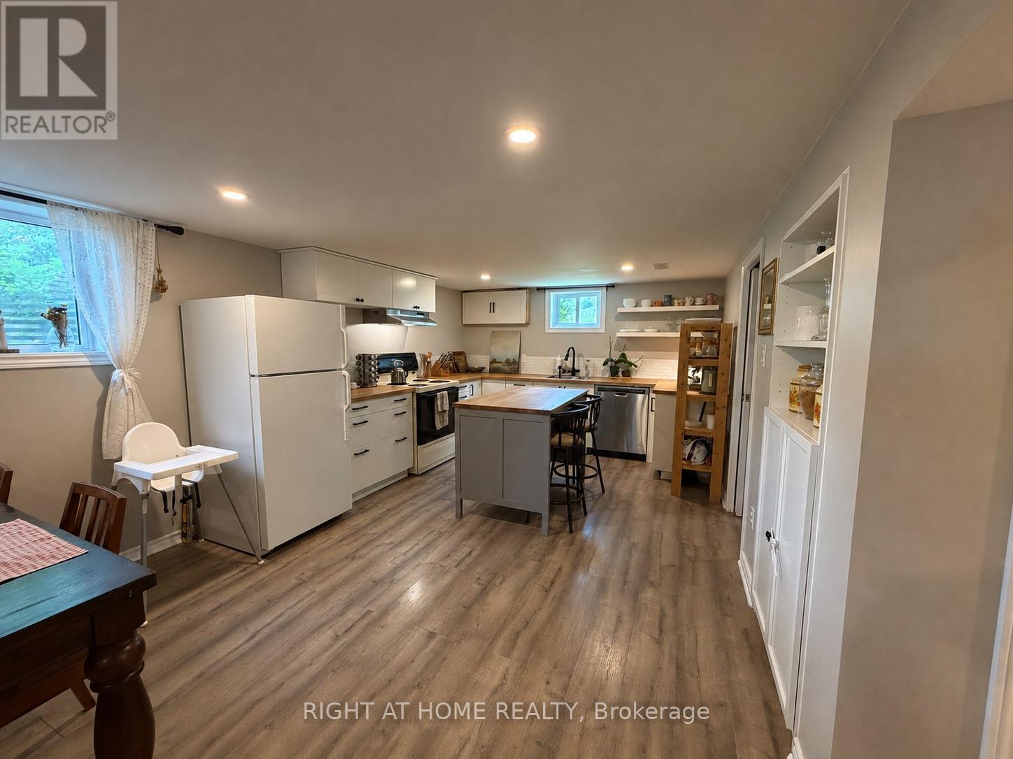 Bsmt - 48 Langstone Crescent, Halton Hills, Ontario  L7G 4N3 - Photo 2 - W13459468