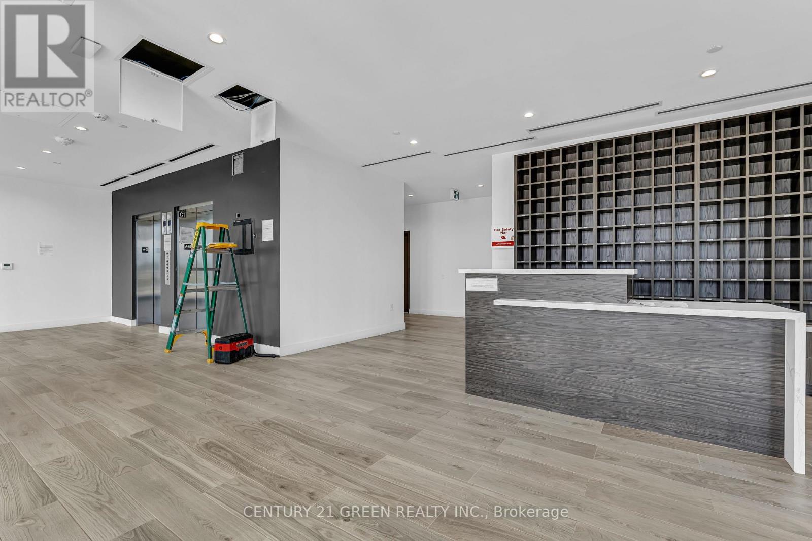 998 Martin Grove Road, Toronto, Ontario  M9W 0G6 - Photo 24 - W13459486