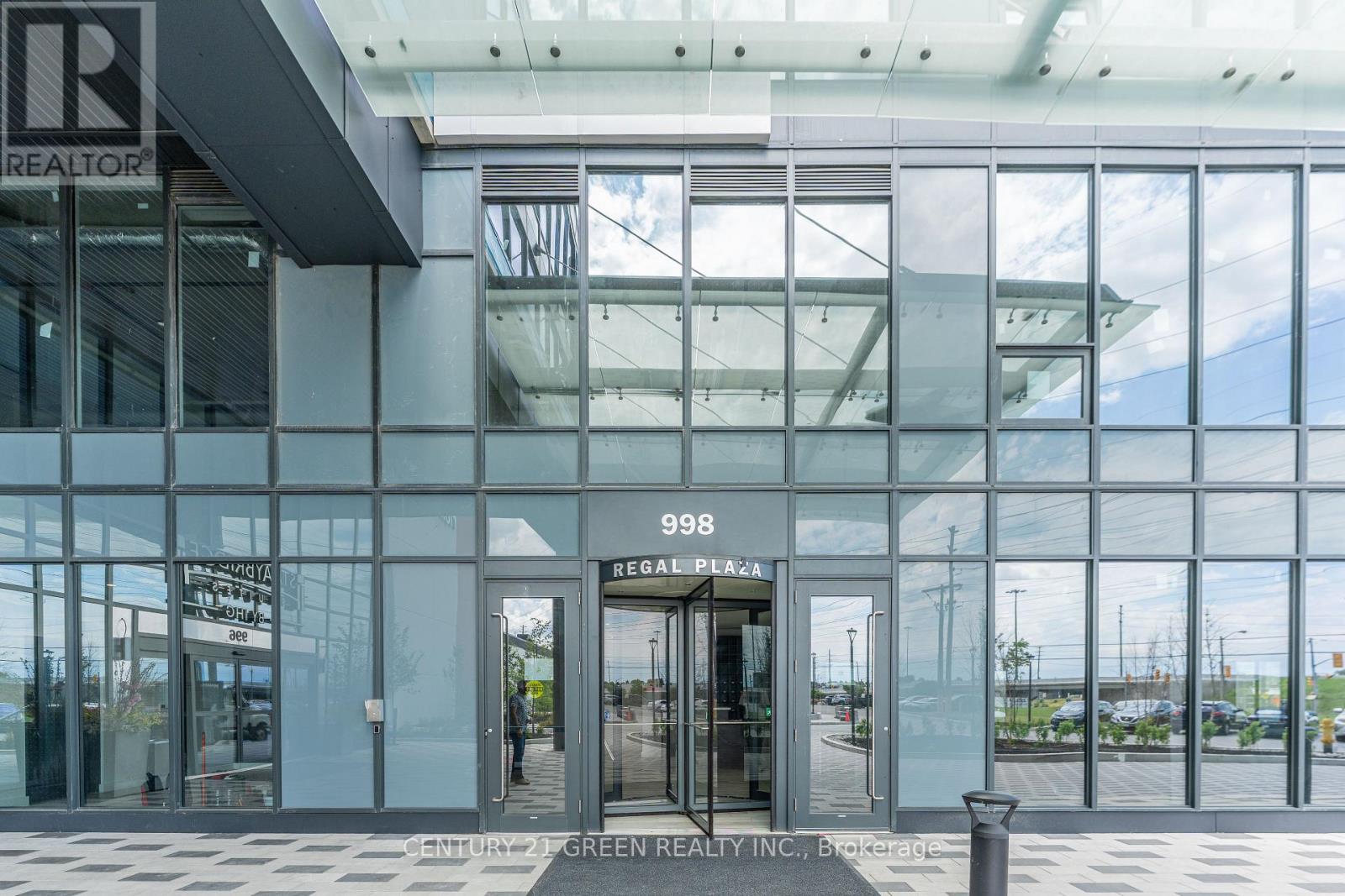 998 Martin Grove Road, Toronto, Ontario  M9W 0G6 - Photo 4 - W13459486