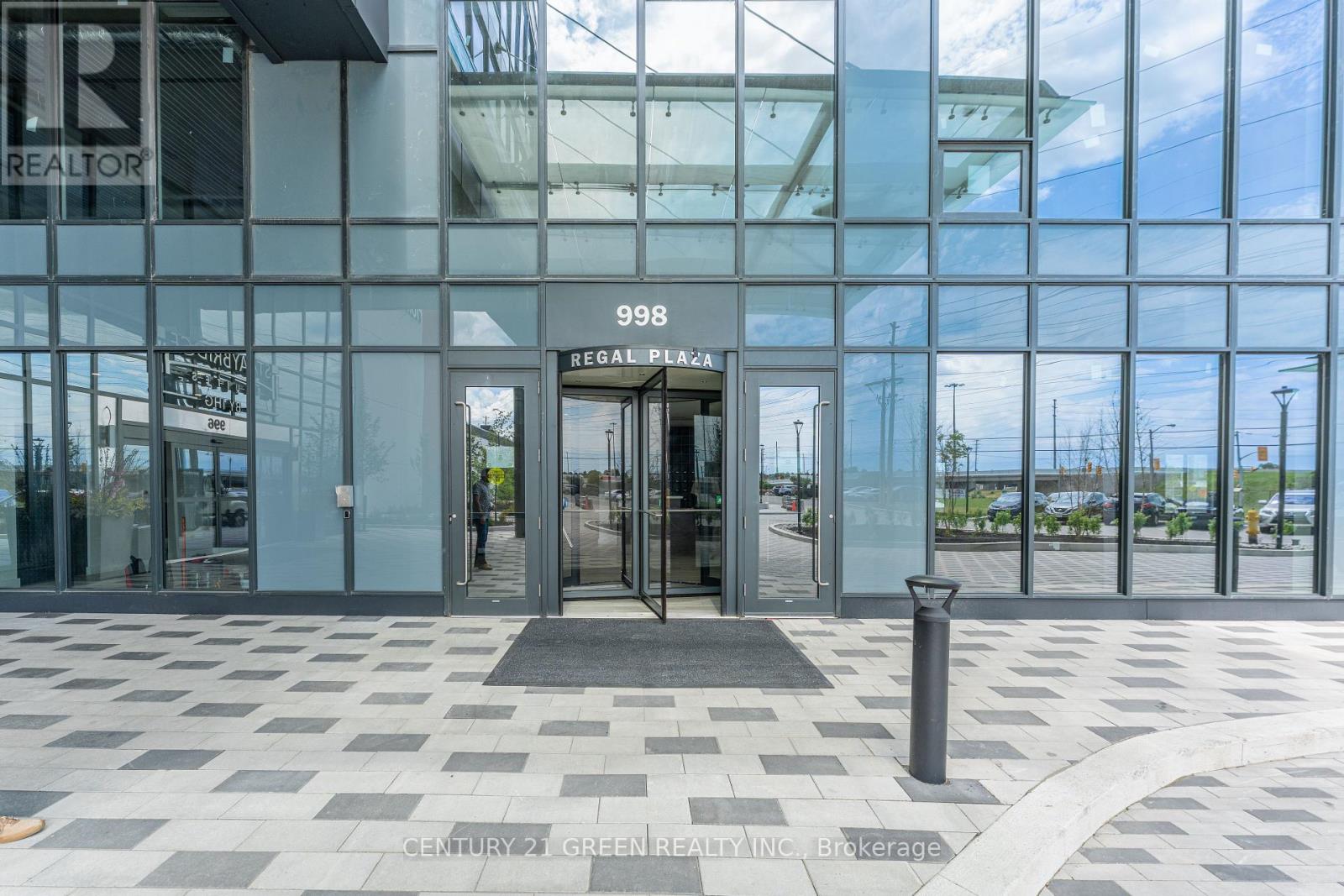 998 Martin Grove Road, Toronto, Ontario  M9W 0G6 - Photo 5 - W13459486