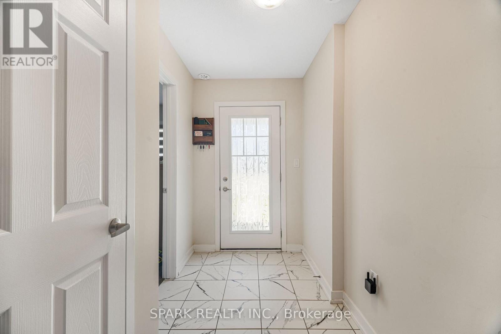 226 Melody Lane, Thorold, Ontario  L0S 1K0 - Photo 5 - X13459462
