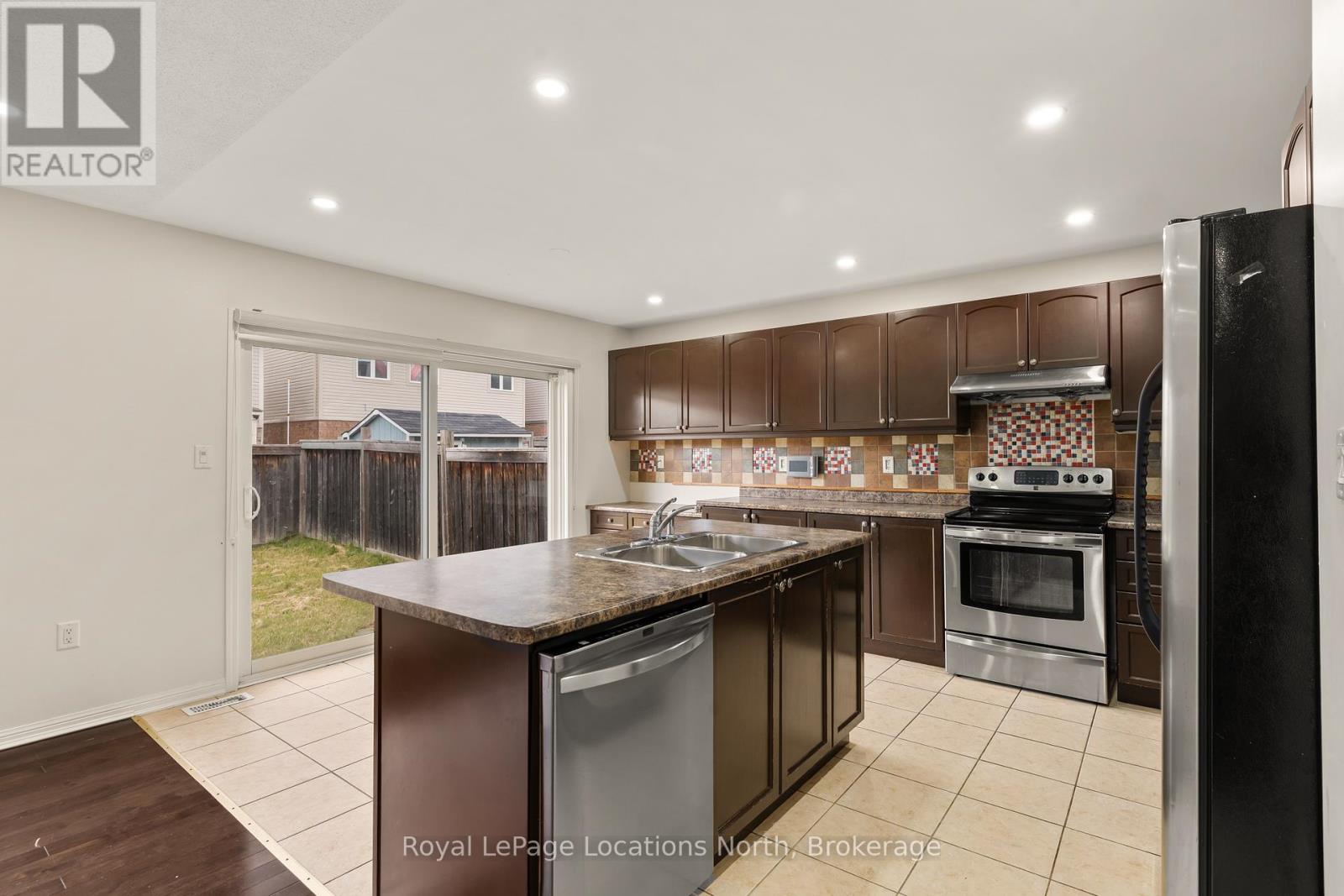 16 Ferris Lane, New Tecumseth, Ontario  L9R 0H9 - Photo 15 - N13459458