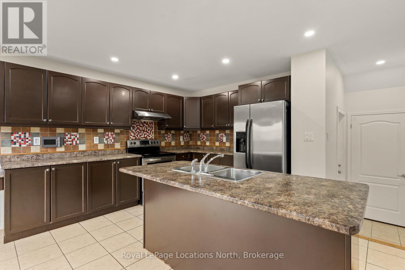 16 Ferris Lane, New Tecumseth, Ontario  L9R 0H9 - Photo 18 - N13459458