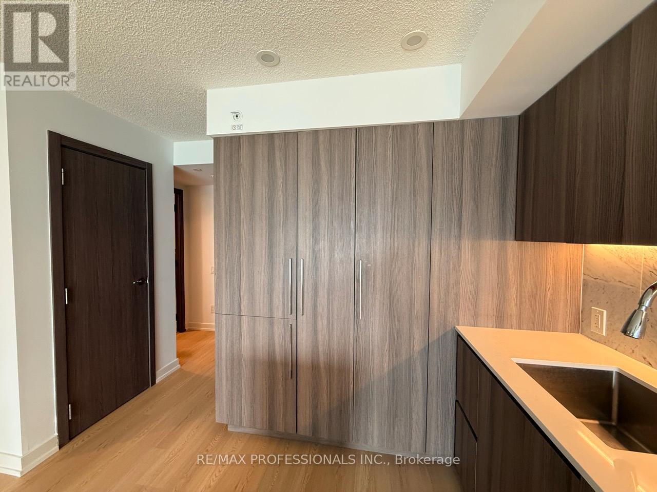 1708 - 19 Bathurst Street, Toronto, Ontario  M5V 0N1 - Photo 10 - C13459506