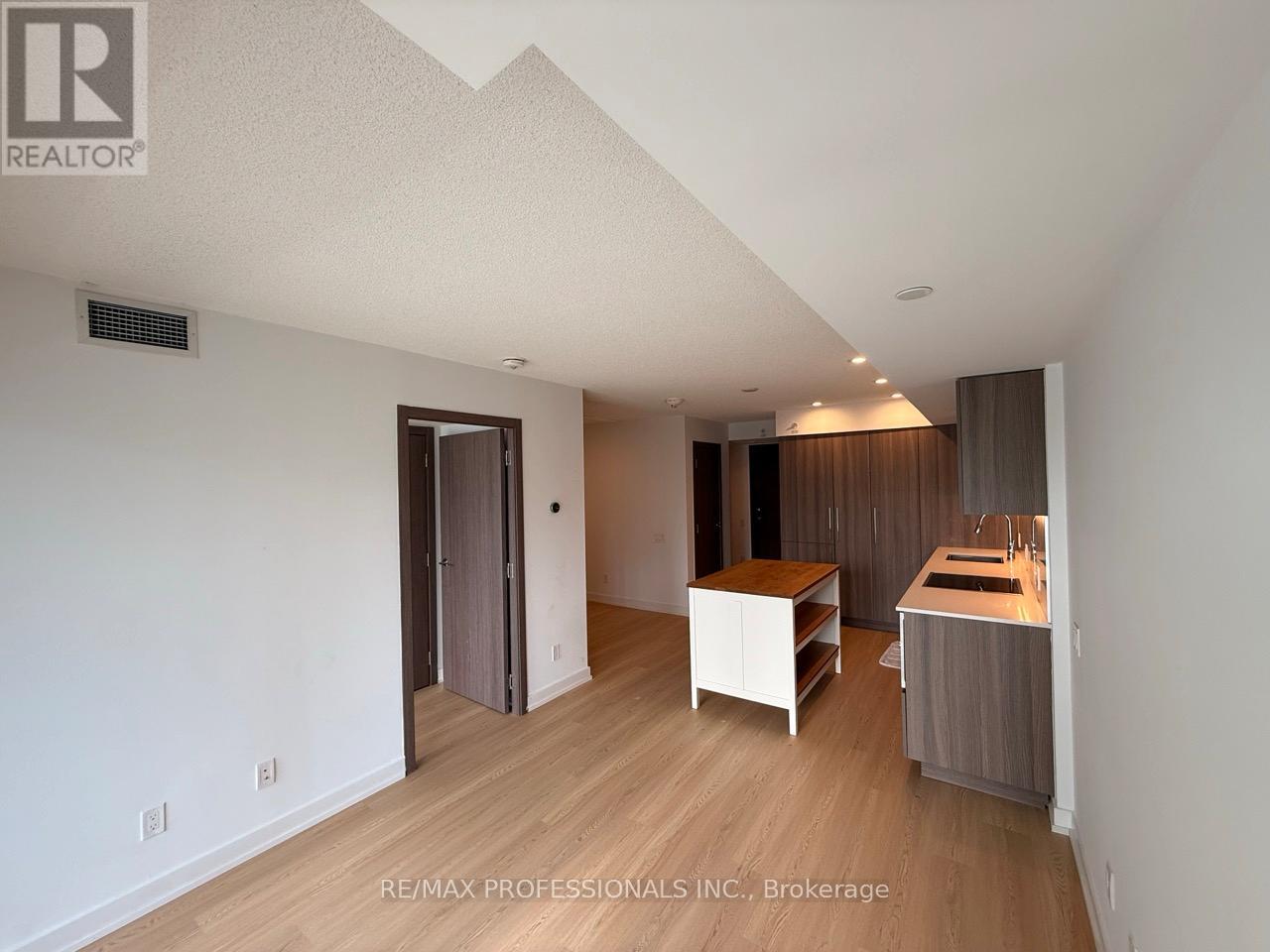 1708 - 19 Bathurst Street, Toronto, Ontario  M5V 0N1 - Photo 13 - C13459506