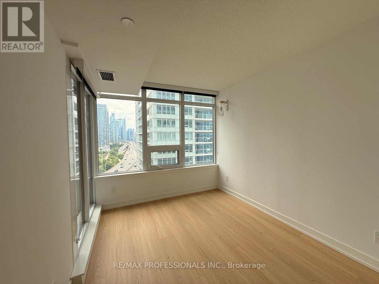 1708 - 19 Bathurst Street, Toronto, Ontario  M5V 0N1 - Photo 16 - C13459506