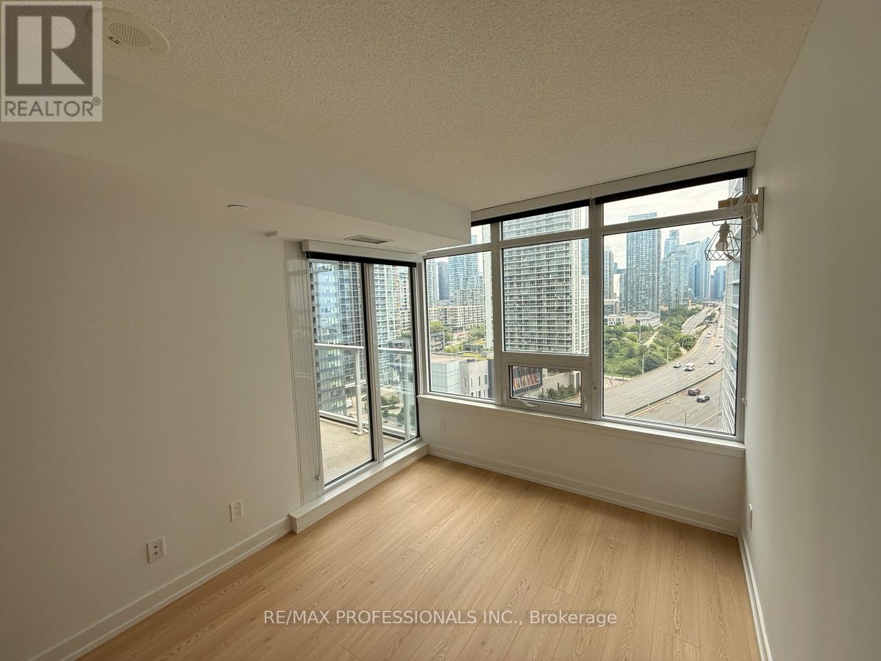 1708 - 19 Bathurst Street, Toronto, Ontario  M5V 0N1 - Photo 17 - C13459506