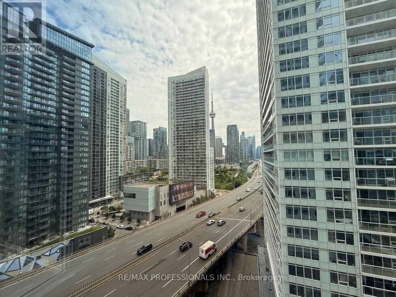 1708 - 19 Bathurst Street, Toronto, Ontario  M5V 0N1 - Photo 25 - C13459506
