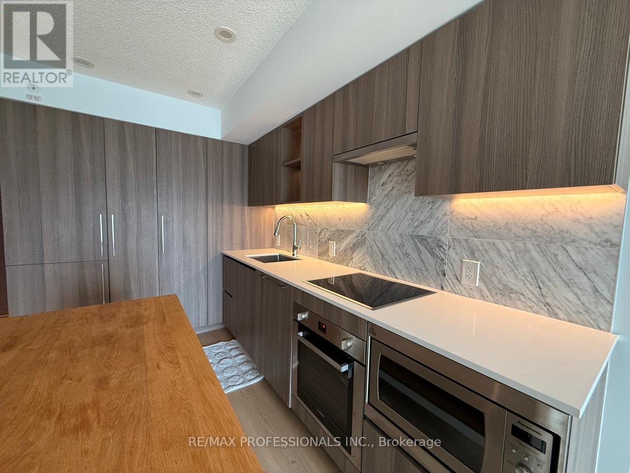 1708 - 19 Bathurst Street, Toronto, Ontario  M5V 0N1 - Photo 9 - C13459506