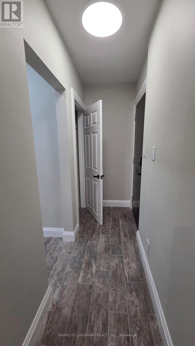 1 - 793 Broadview Avenue, Toronto, Ontario M4K 2P8 - Photo 5 - E13459524