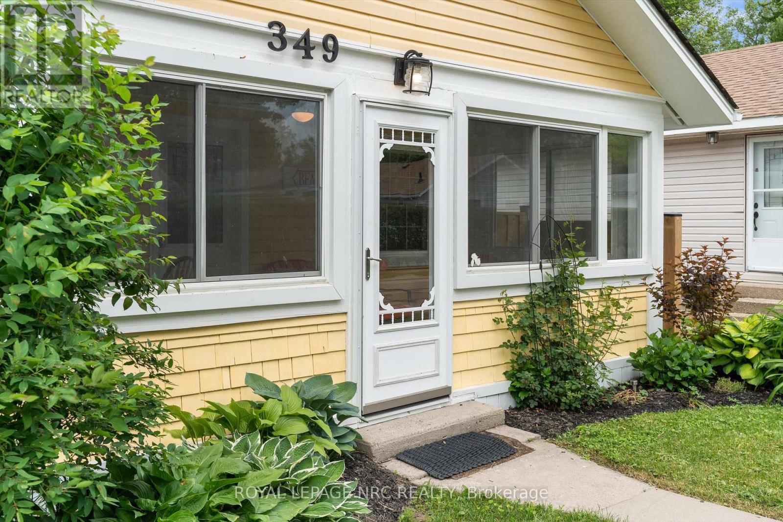 349 Elmwood Avenue, Fort Erie, Ontario  L0S 1B0 - Photo 3 - X12782730