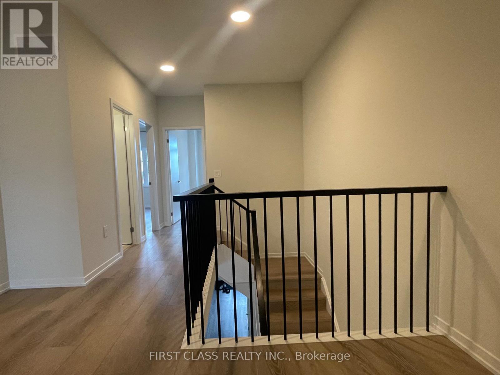 22 Arrow Court, Richmond Hill, Ontario  L4E 3R2 - Photo 10 - N13459502