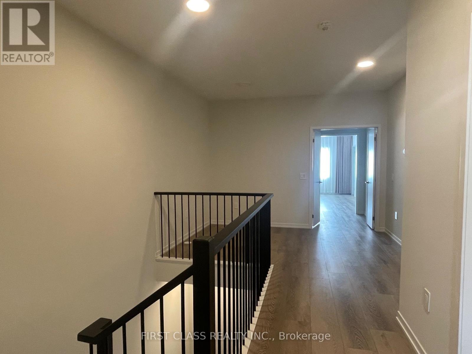 22 Arrow Court, Richmond Hill, Ontario  L4E 3R2 - Photo 11 - N13459502