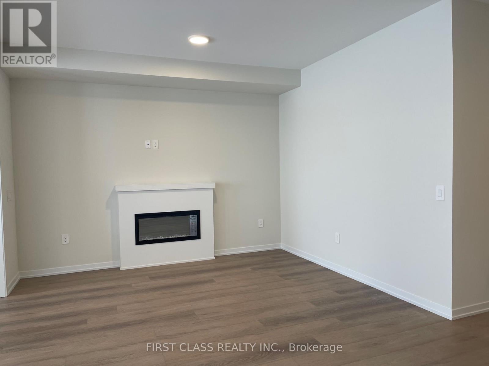 22 Arrow Court, Richmond Hill, Ontario  L4E 3R2 - Photo 7 - N13459502