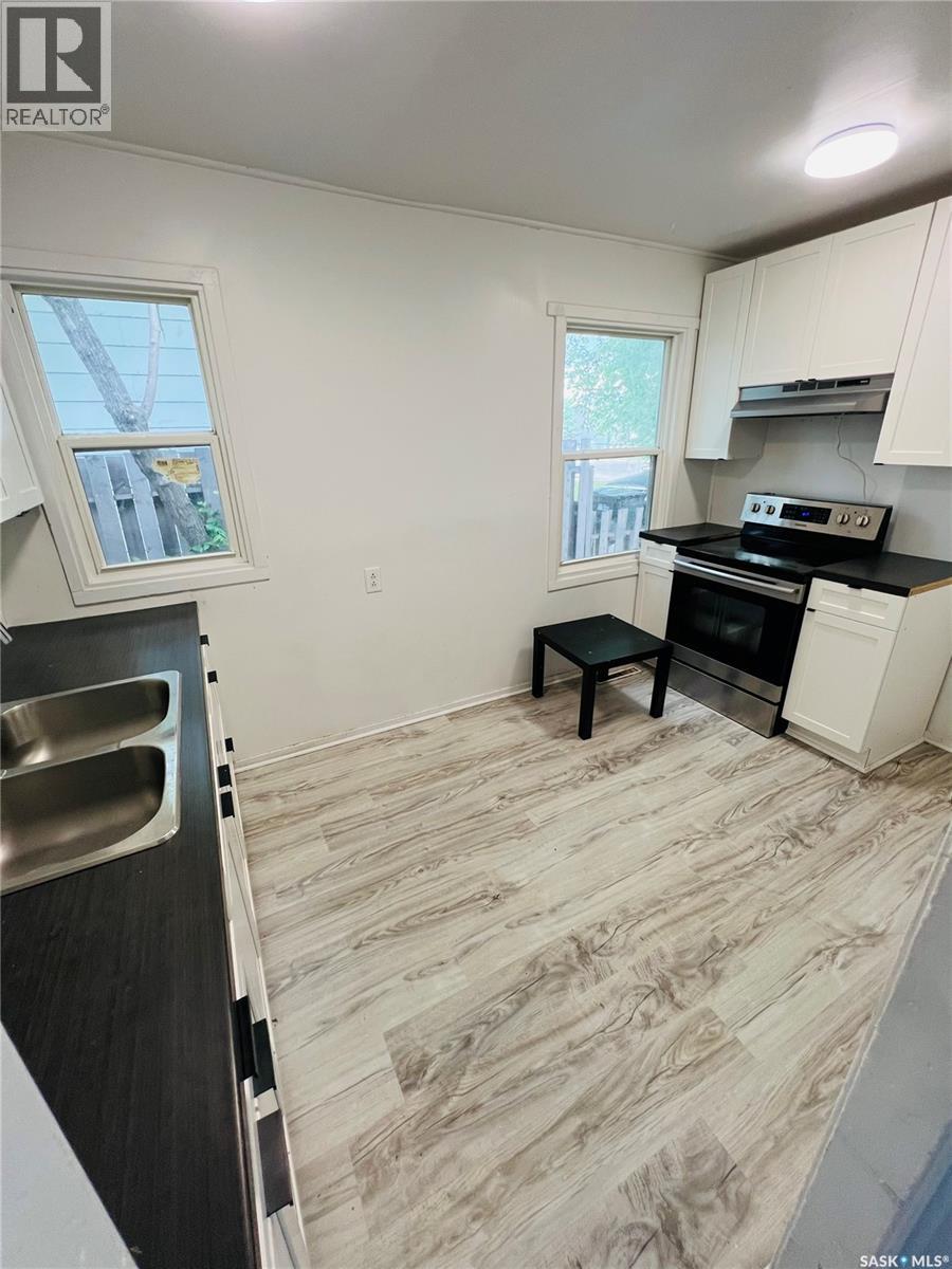 568 7th Street E, Prince Albert, Saskatchewan S6V 0S5 - Photo 4 - SK039832