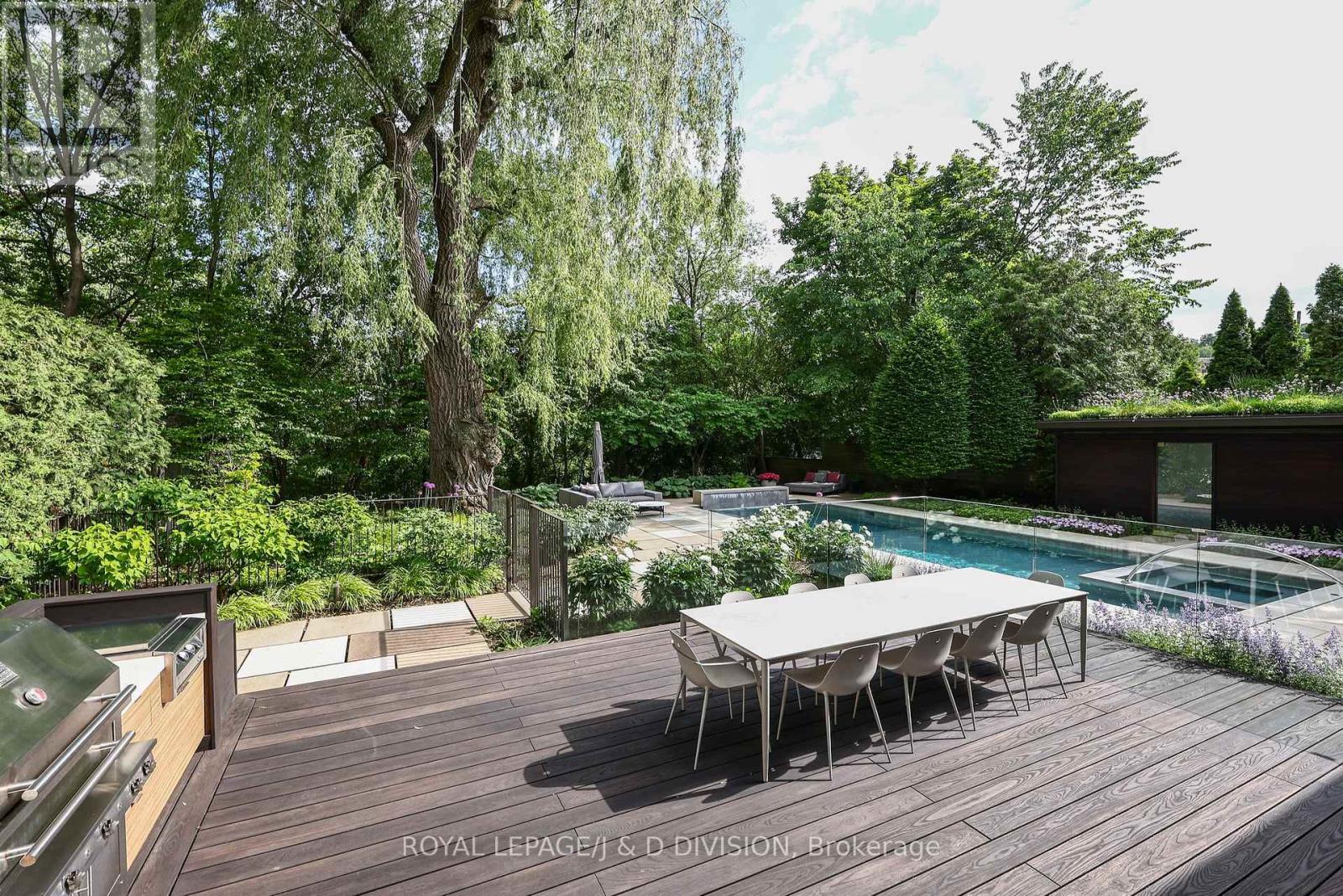 5 Brookfield Road, Toronto, Ontario  M2P 1B1 - Photo 2 - C13086380