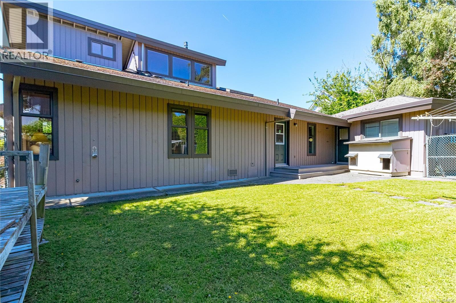 Listing image 64