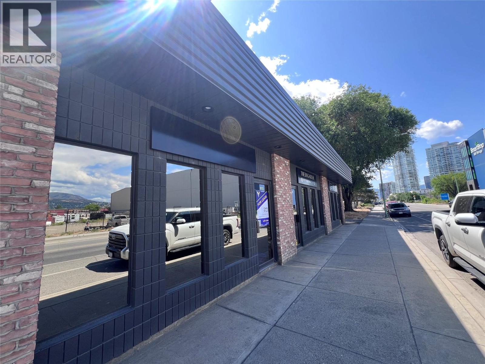 915 Ellis Street, Kelowna, British Columbia