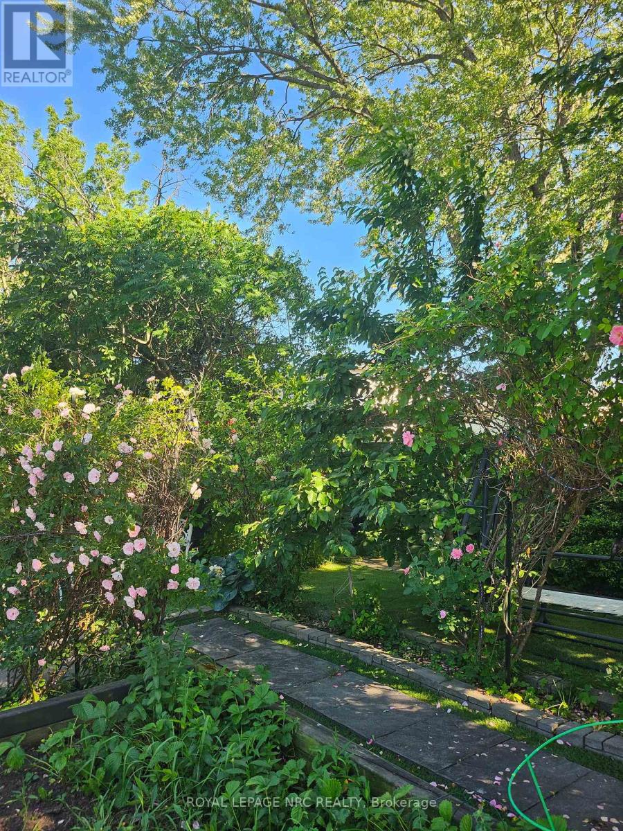 7 Vera Street, St. Catharines, Ontario  L2S 1C3 - Photo 31 - X13459538