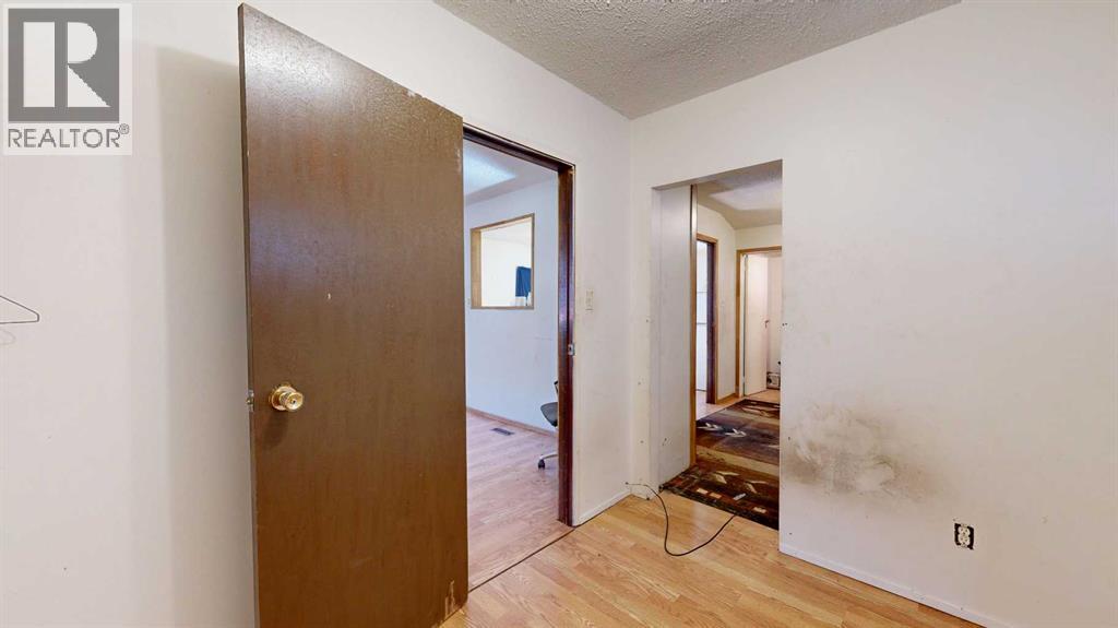 4712 54 Street, Stettler, Alberta  T4K 1B2 - Photo 12 - A2319272