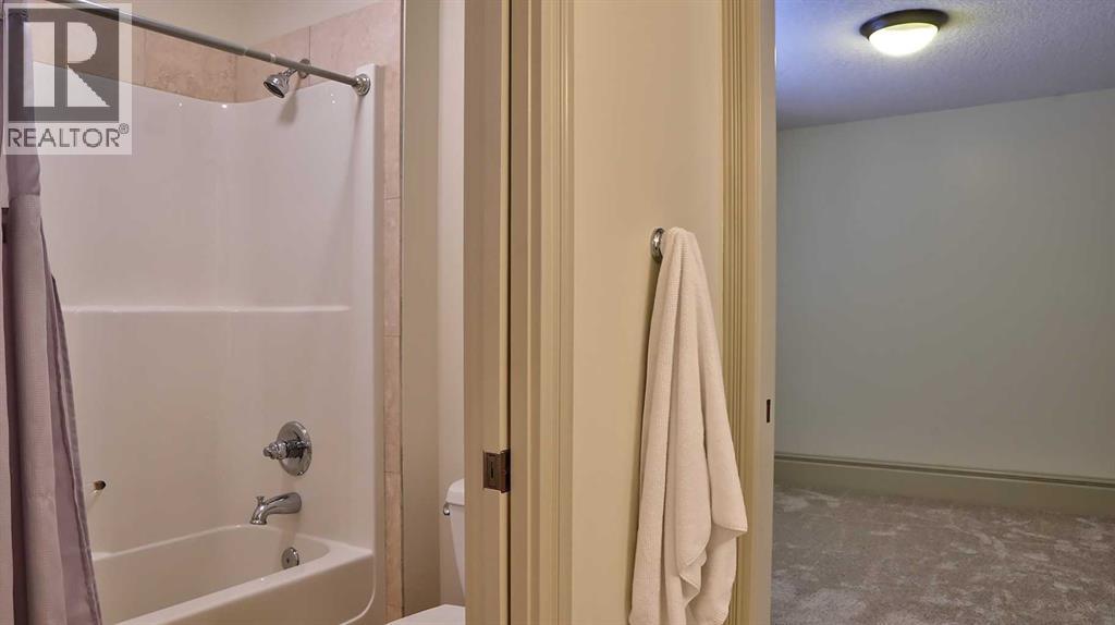 30 Aspen Meadows Park Sw, Calgary, Alberta  T3H 5Z7 - Photo 32 - A2321685