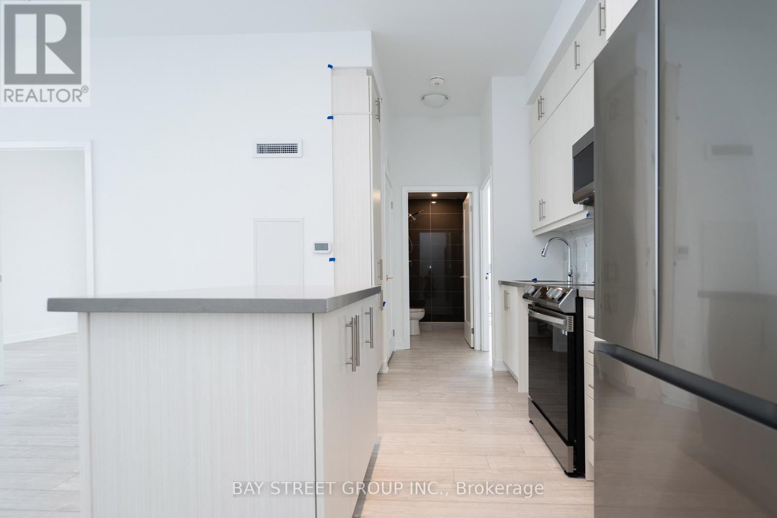 Ph03 - 105 Oneida Crescent, Richmond Hill, Ontario  L4B 0H6 - Photo 13 - N13459560