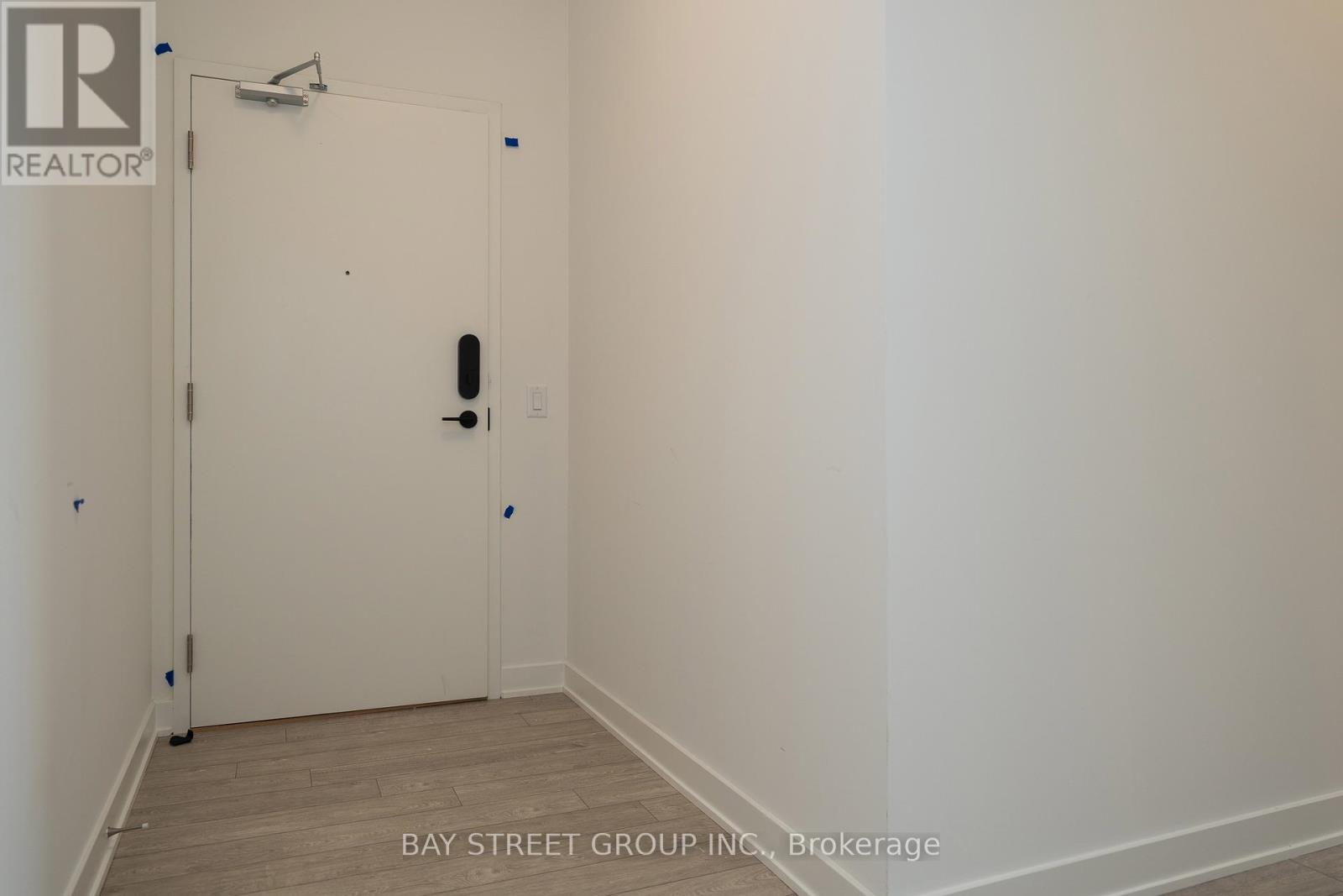 Ph03 - 105 Oneida Crescent, Richmond Hill, Ontario  L4B 0H6 - Photo 6 - N13459560