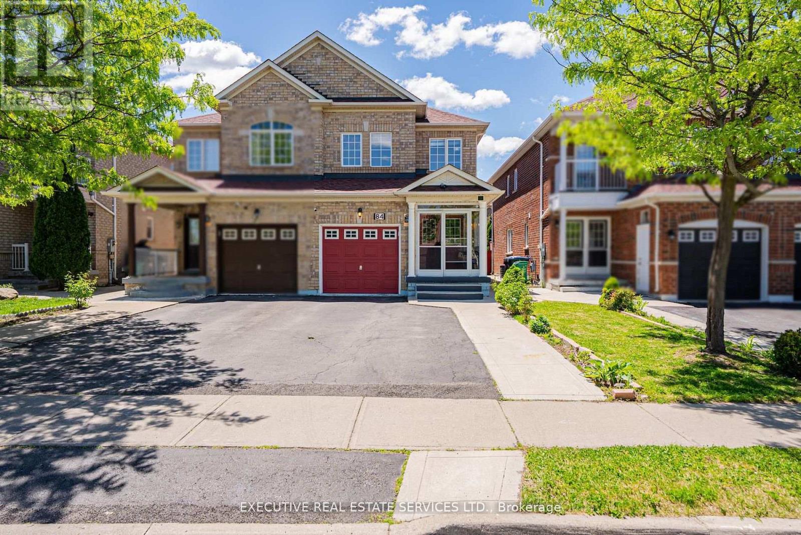 84 Dewridge Court, Brampton, Ontario  L6R 3C1 - Photo 2 - W13459564