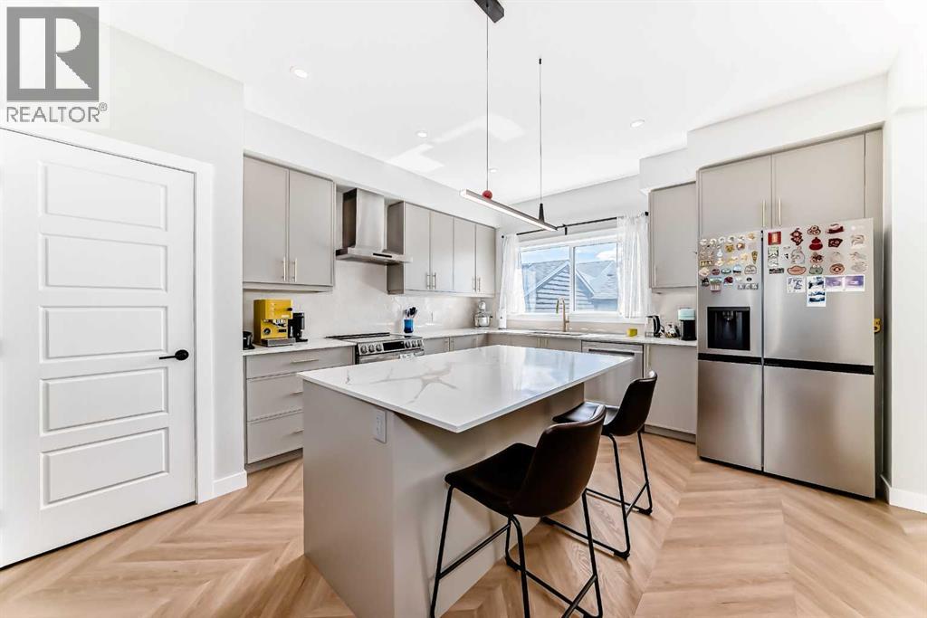 134 Versant View Sw, Calgary, Alberta  T2Y 0N2 - Photo 4 - A2321836