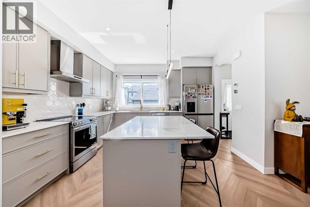 134 Versant View Sw, Calgary, Alberta  T2Y 0N2 - Photo 5 - A2321836