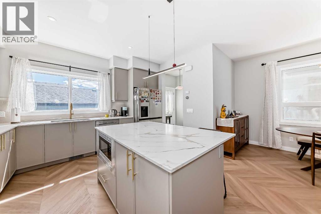 134 Versant View Sw, Calgary, Alberta  T2Y 0N2 - Photo 6 - A2321836