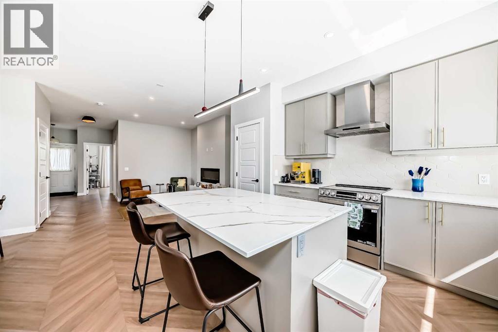 134 Versant View Sw, Calgary, Alberta  T2Y 0N2 - Photo 9 - A2321836